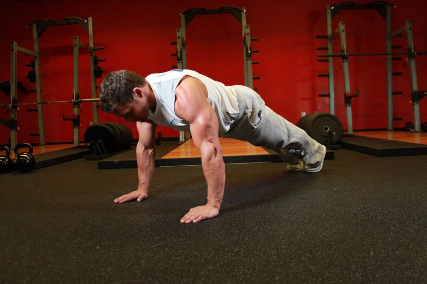 Push-Up exercise demonstration, targeting the chest