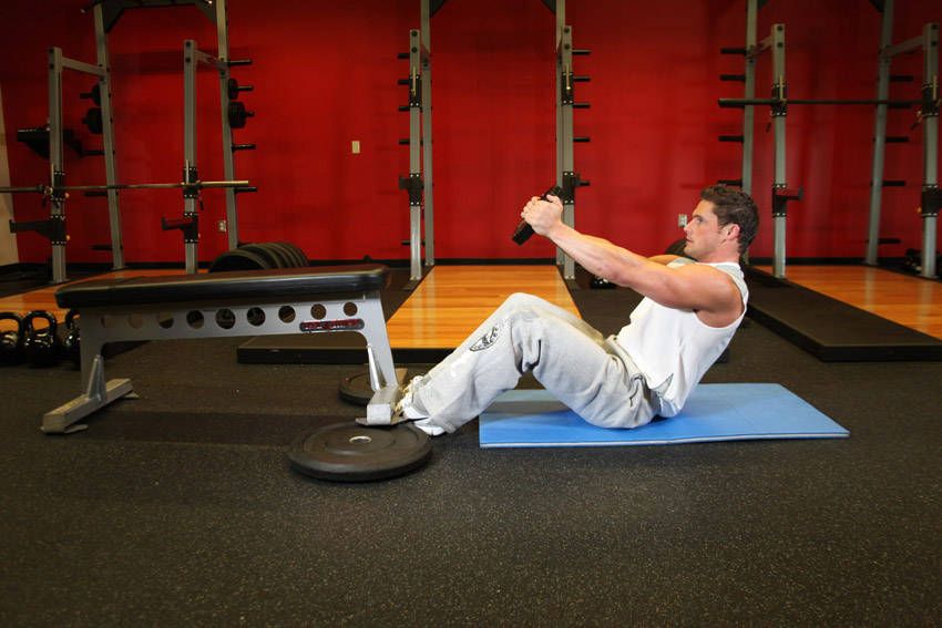 Russian Twist exercise demonstration, targeting the abs