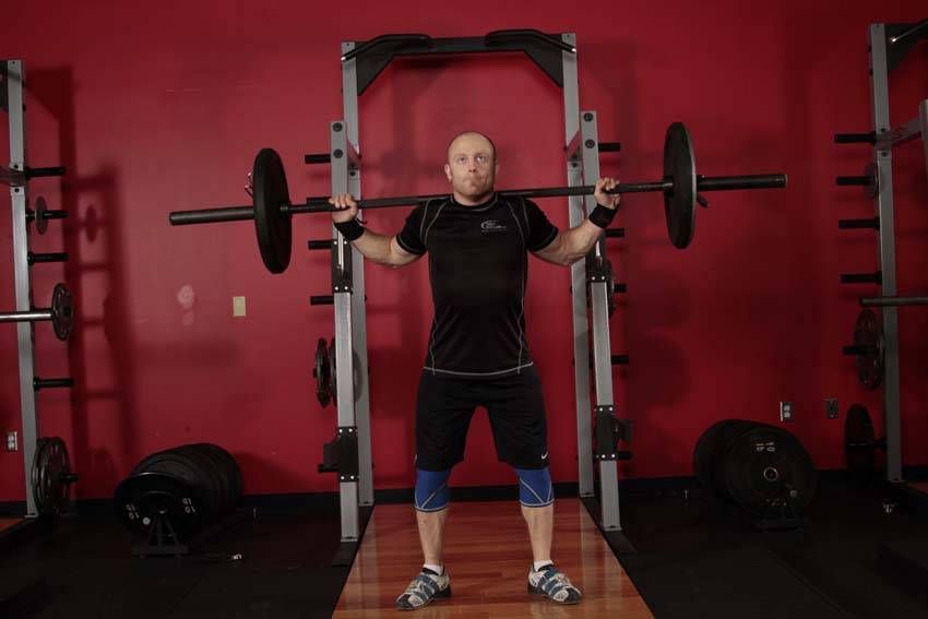 Snatch Balance exercise demonstration, targeting the quads