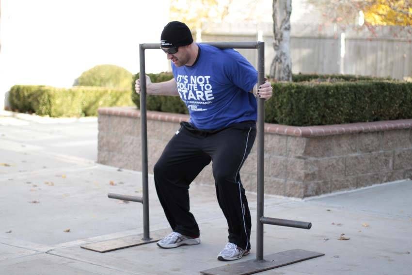 Yoke Walk exercise demonstration, targeting the quads